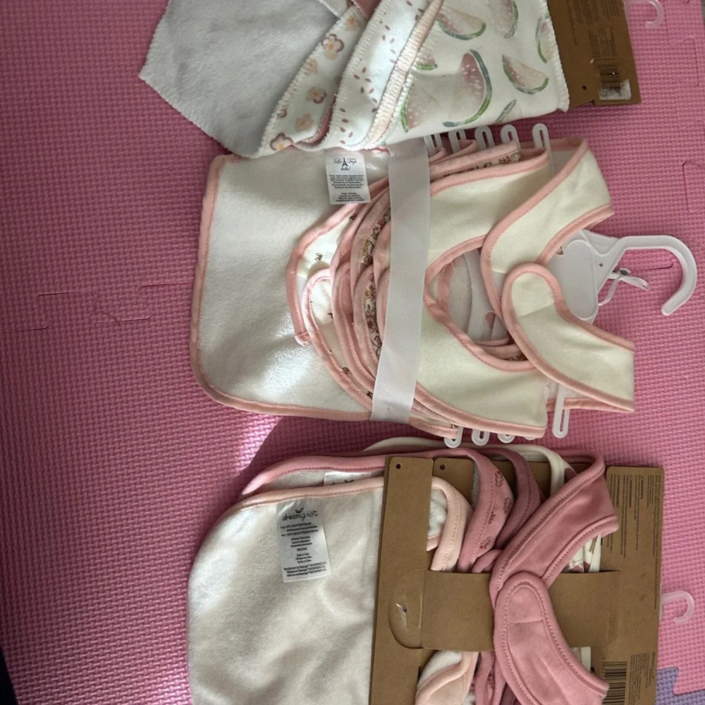 Set of 3 Packs of Bibs